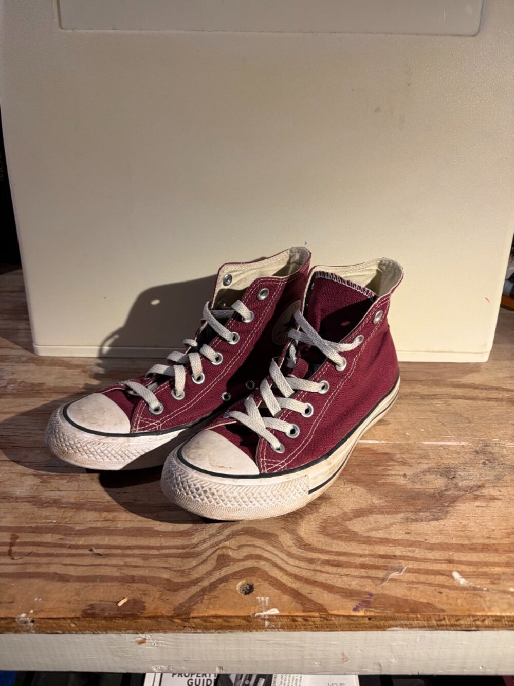 Converse Chuck Taylor All Stars - burgundy, size w7.5 m5.5